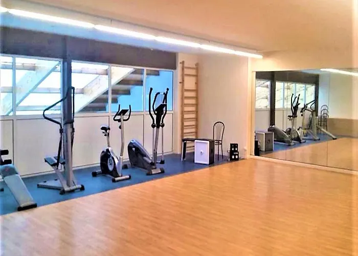 Mobile - Sleeps 4 - Parking - Family Pools