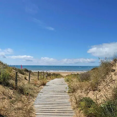 Mobile - Sleeps 4 - Parking - Family Pools *