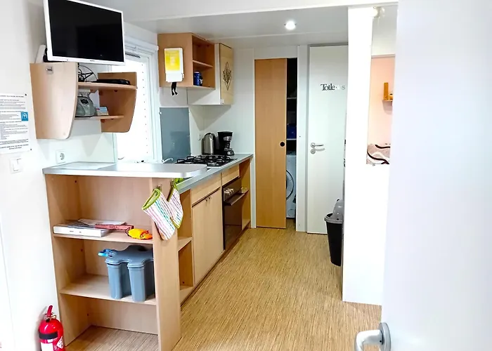 Mobile - Sleeps 4 - Parking - Family Pools Ferienhaus